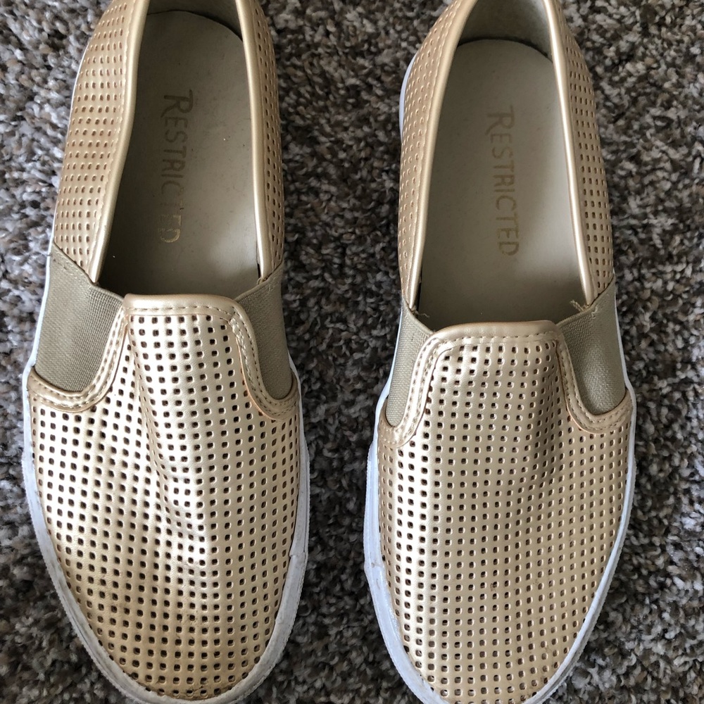Gold shoes
